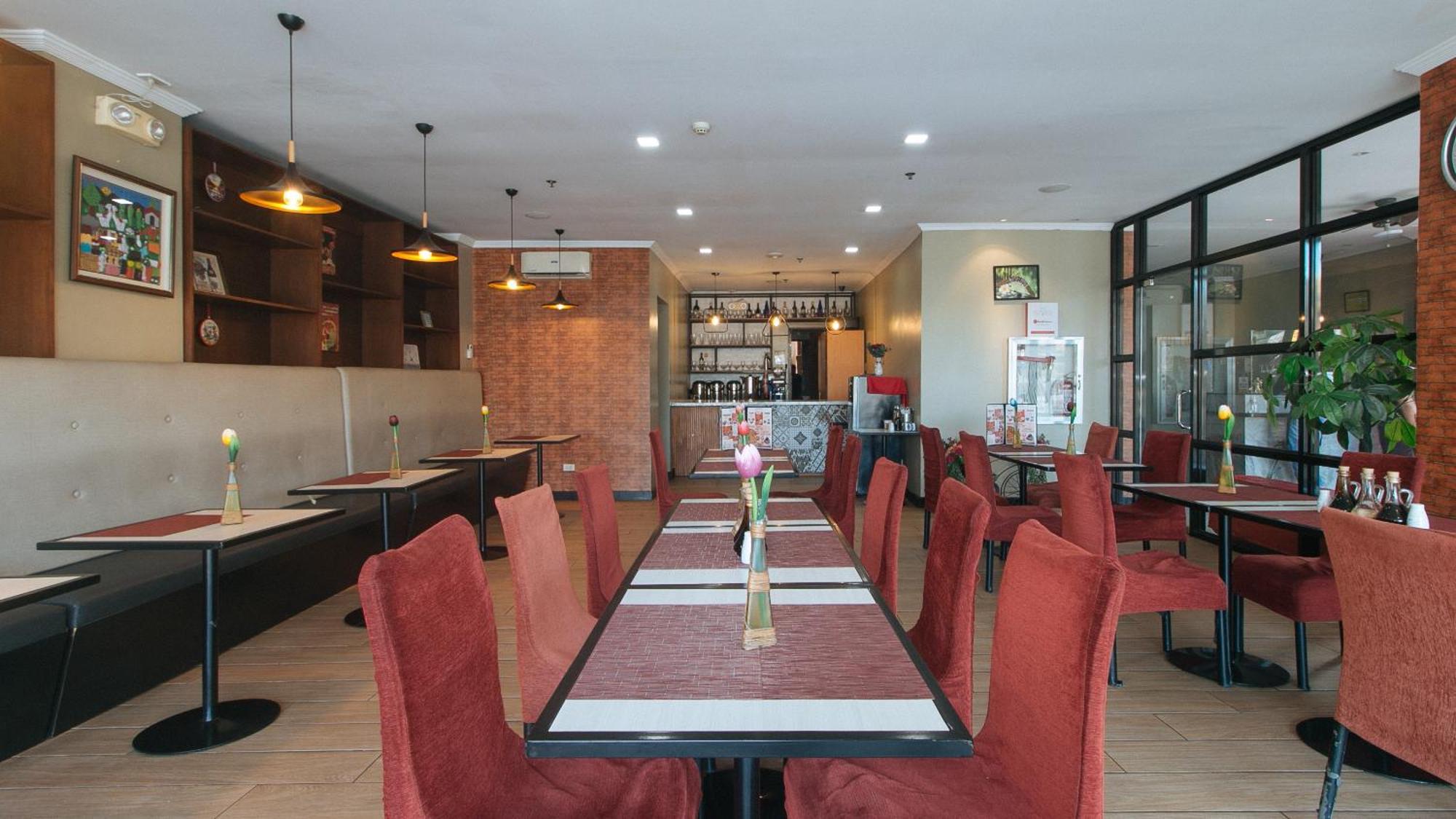 Reddoorz Plus At Mm Hotel Las Pinas Former Reddoorz Plus Near Bamboo Organ Exterior foto