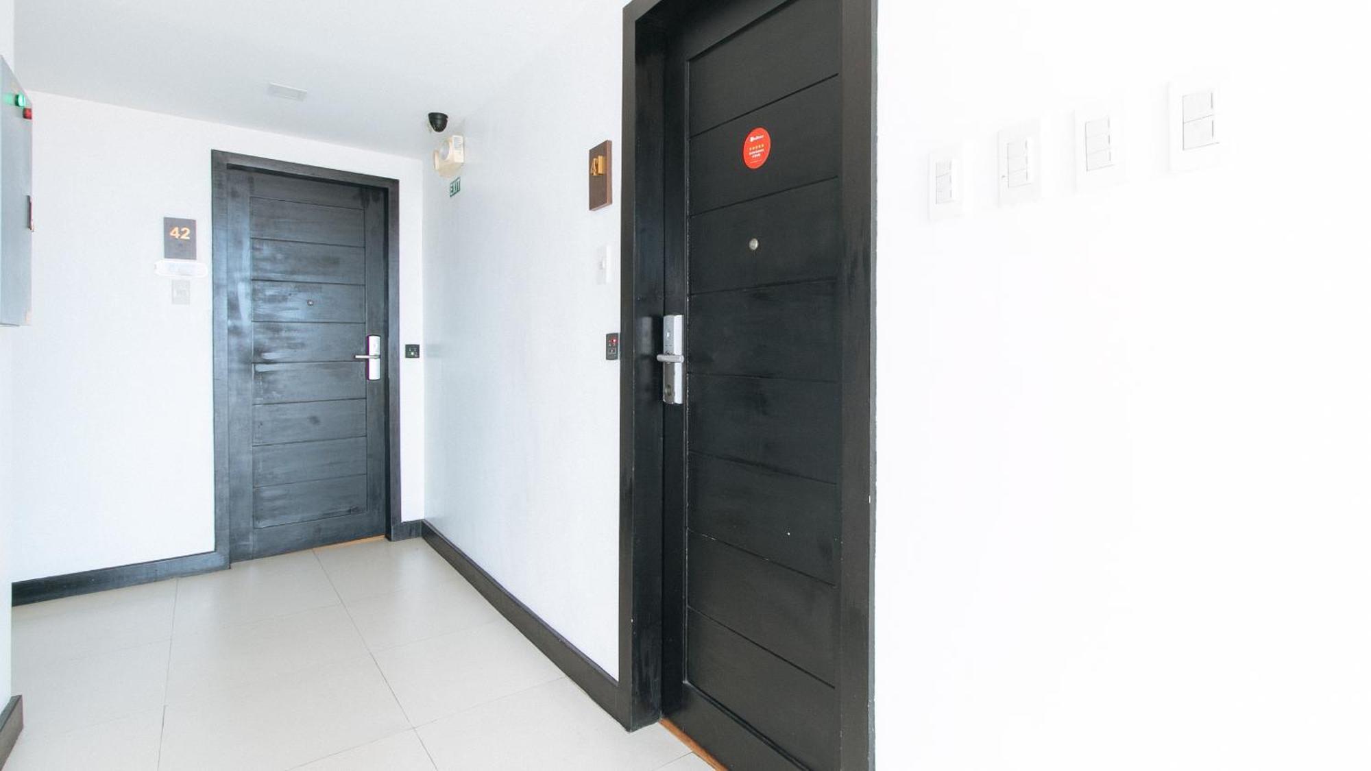 Reddoorz Plus At Mm Hotel Las Pinas Former Reddoorz Plus Near Bamboo Organ Exterior foto